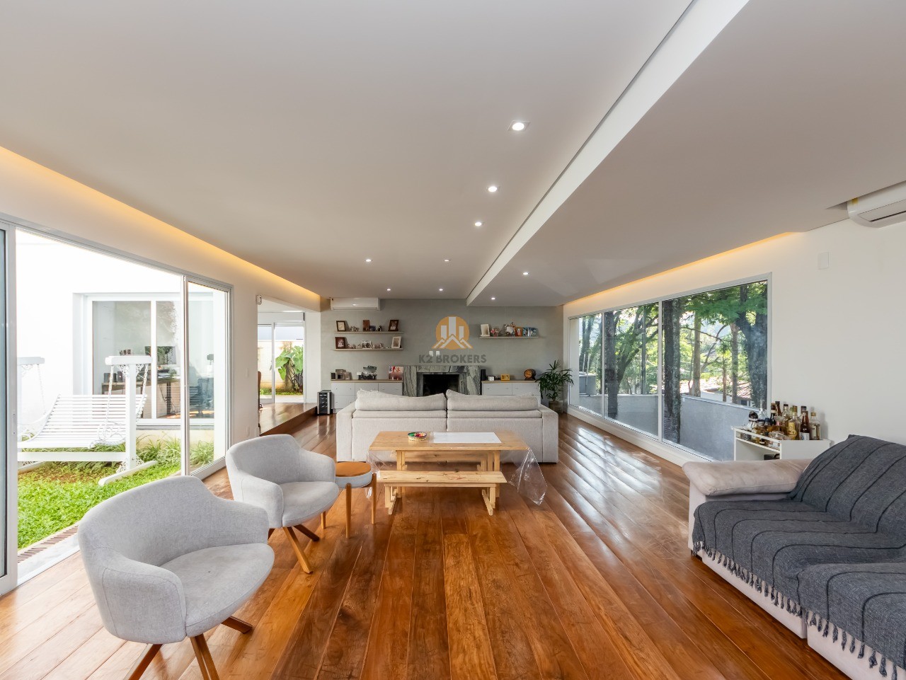 Casa à venda com 4 quartos, 295,00m² - JARDIM MARAJOARA,SÃO PAULO