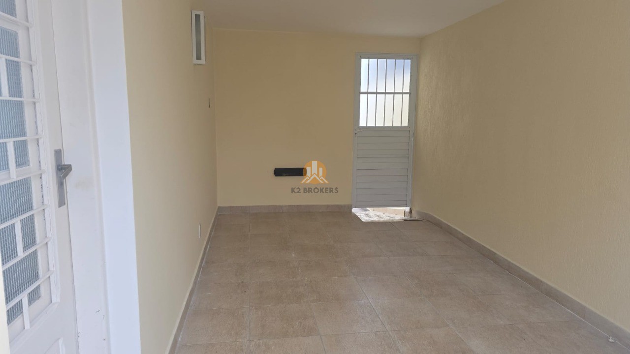  - Casa à venda, JARDIM LONDRINA, com 3 quartos, 181,00m²