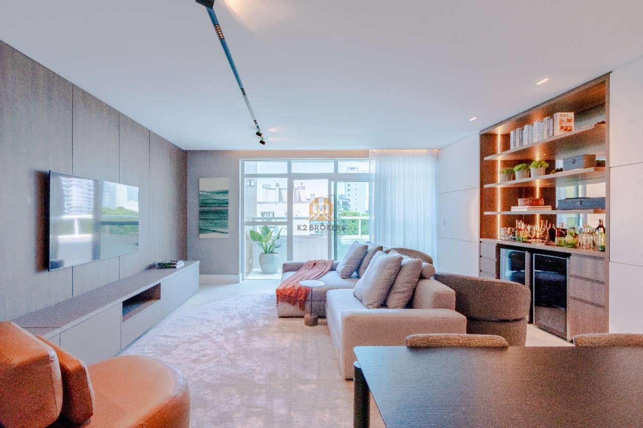 Cobertura à venda com 3 quartos, 216,00m² - CABRAL,CURITIBA