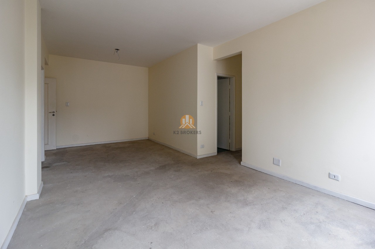  - Apartamento Semimobiliado com 2 Dormitórios e 2 Vagas – Edifício Corina | Vila Olímpia