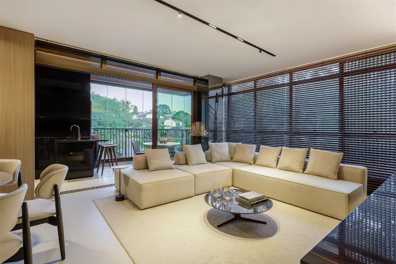 Cobertura à venda com 4 quartos, 330,00m² - BIGORRILHO,CURITIBA