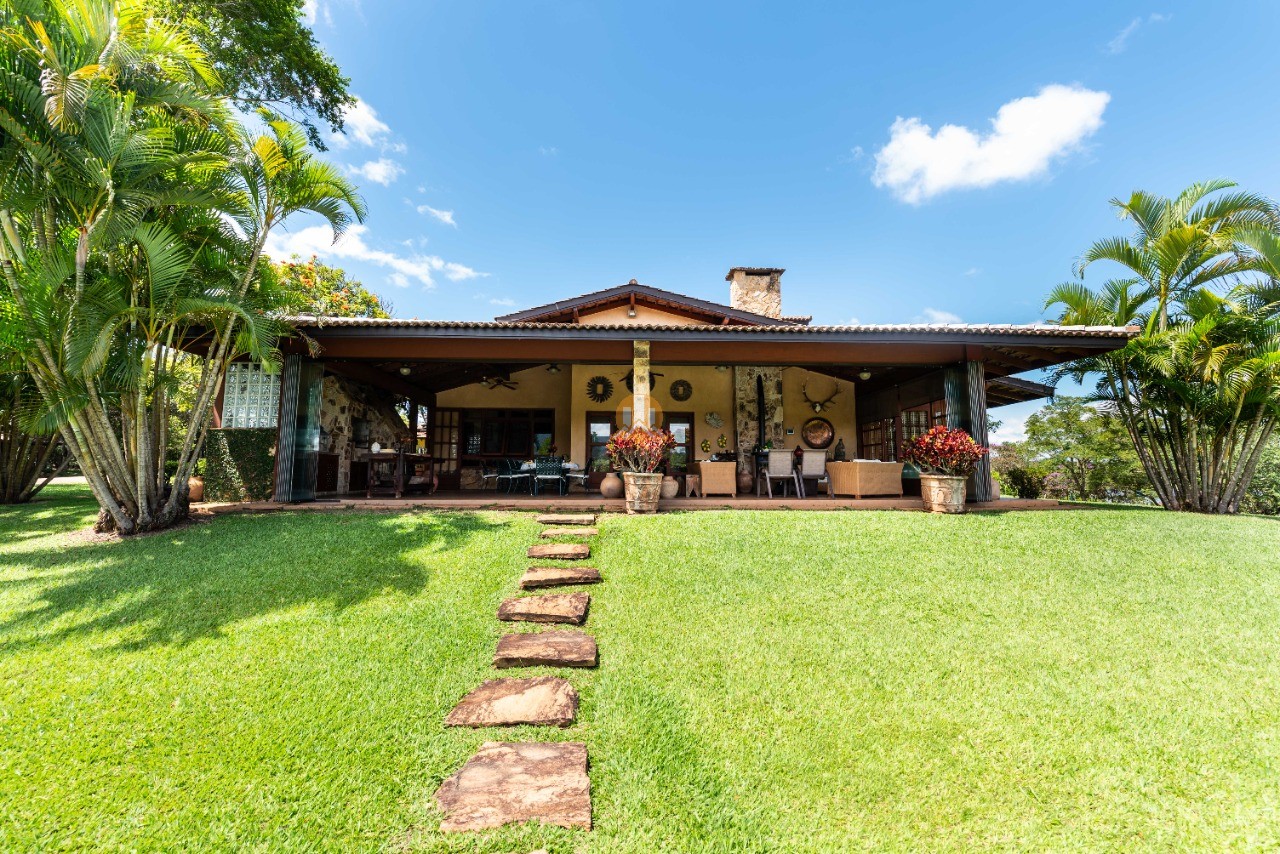  - Sítio de luxo com 9 suítes em Piracaia-SP, com 2.600m² de área!