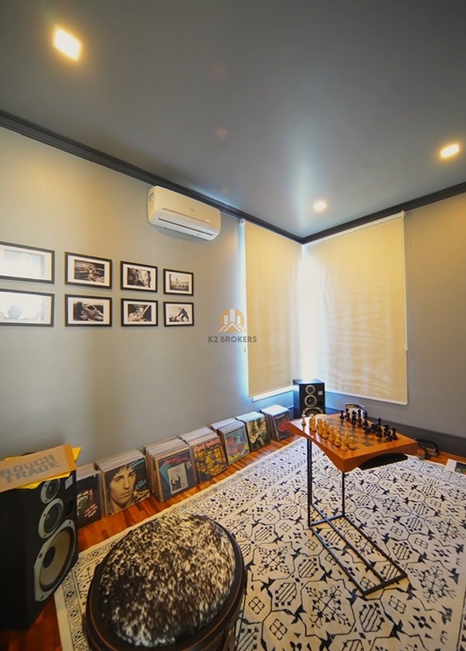  - Imóvel de luxo à venda em Santana de Parnaíba-SP: 4 suítes, 4 vagas de garagem, 386m²