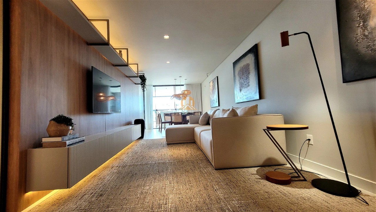  - Apartamento à venda na Praia Brava de Itajaí-SC: 3 suítes e 2 vagas de garagem, 152,87 m².