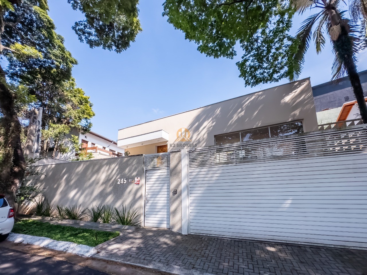 Casa à venda com 4 quartos, 295,00m² - JARDIM MARAJOARA,SÃO PAULO