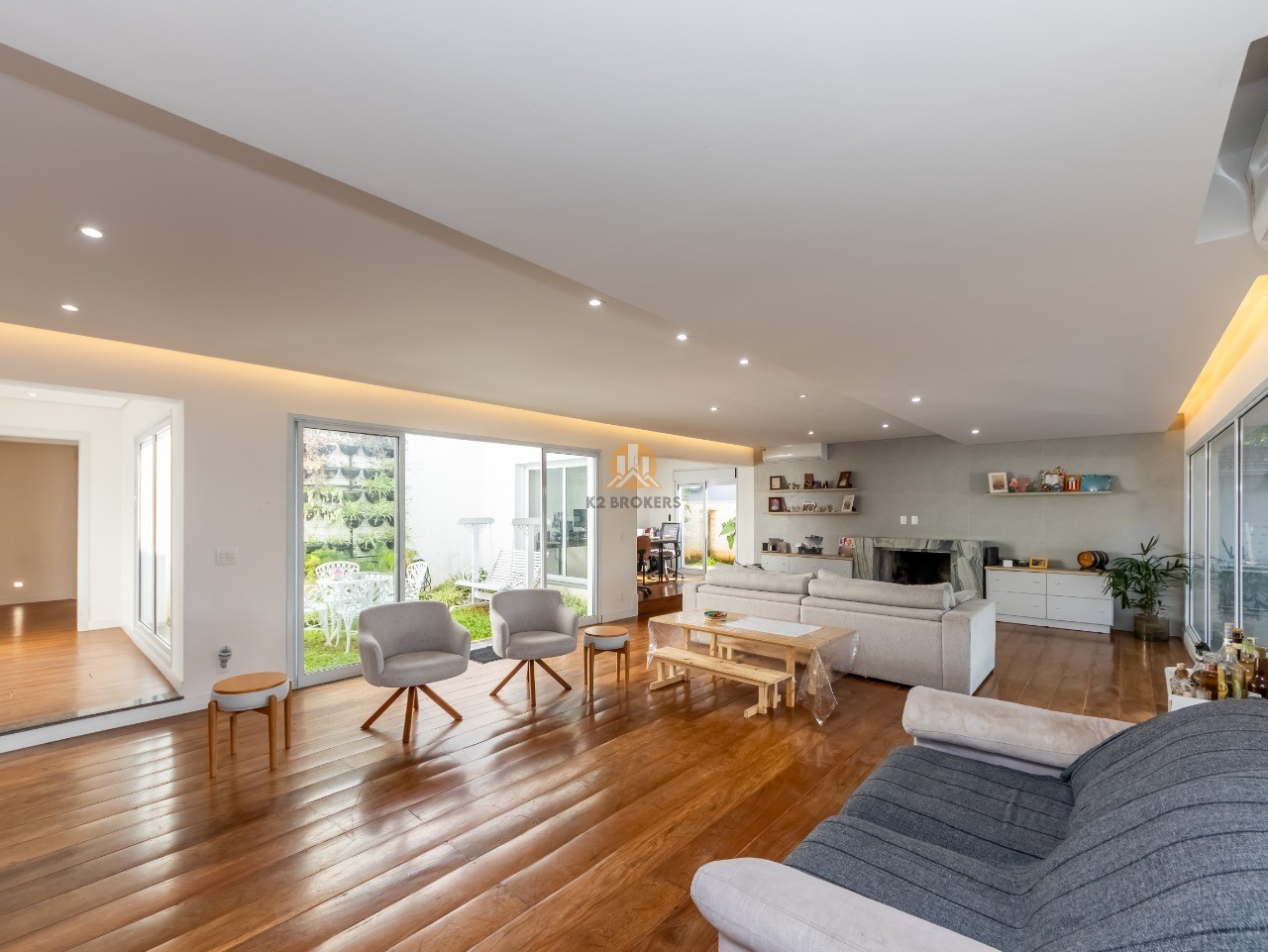 Casa à venda com 4 quartos, 295,00m² - JARDIM MARAJOARA,SÃO PAULO