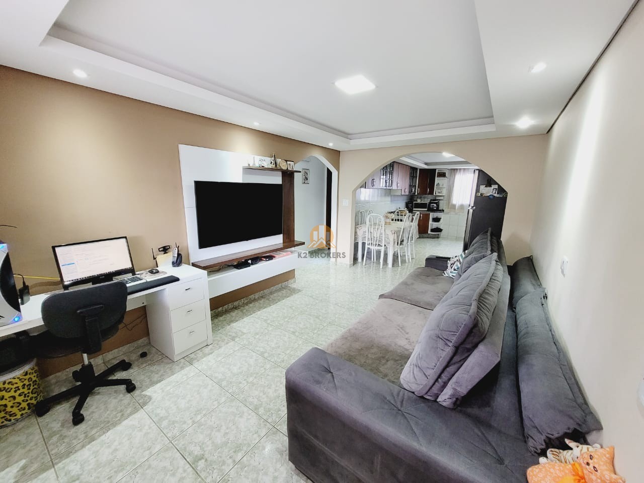  - Casa à Venda em Colombo-PR, Bairro Maracanã: 2 Quartos, 2 Vagas - 88,76 m²