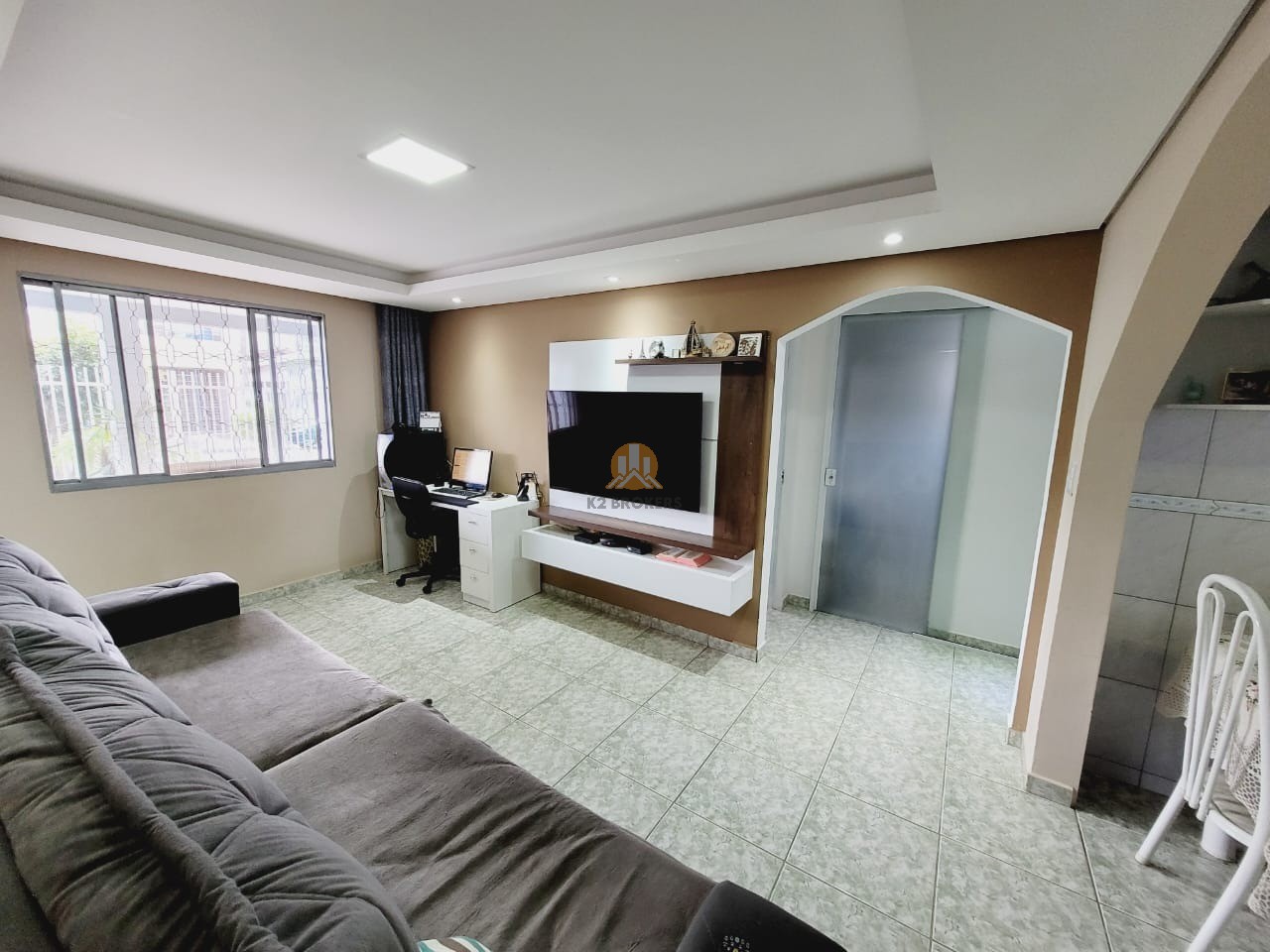  - Casa à Venda em Colombo-PR, Bairro Maracanã: 2 Quartos, 2 Vagas - 88,76 m²