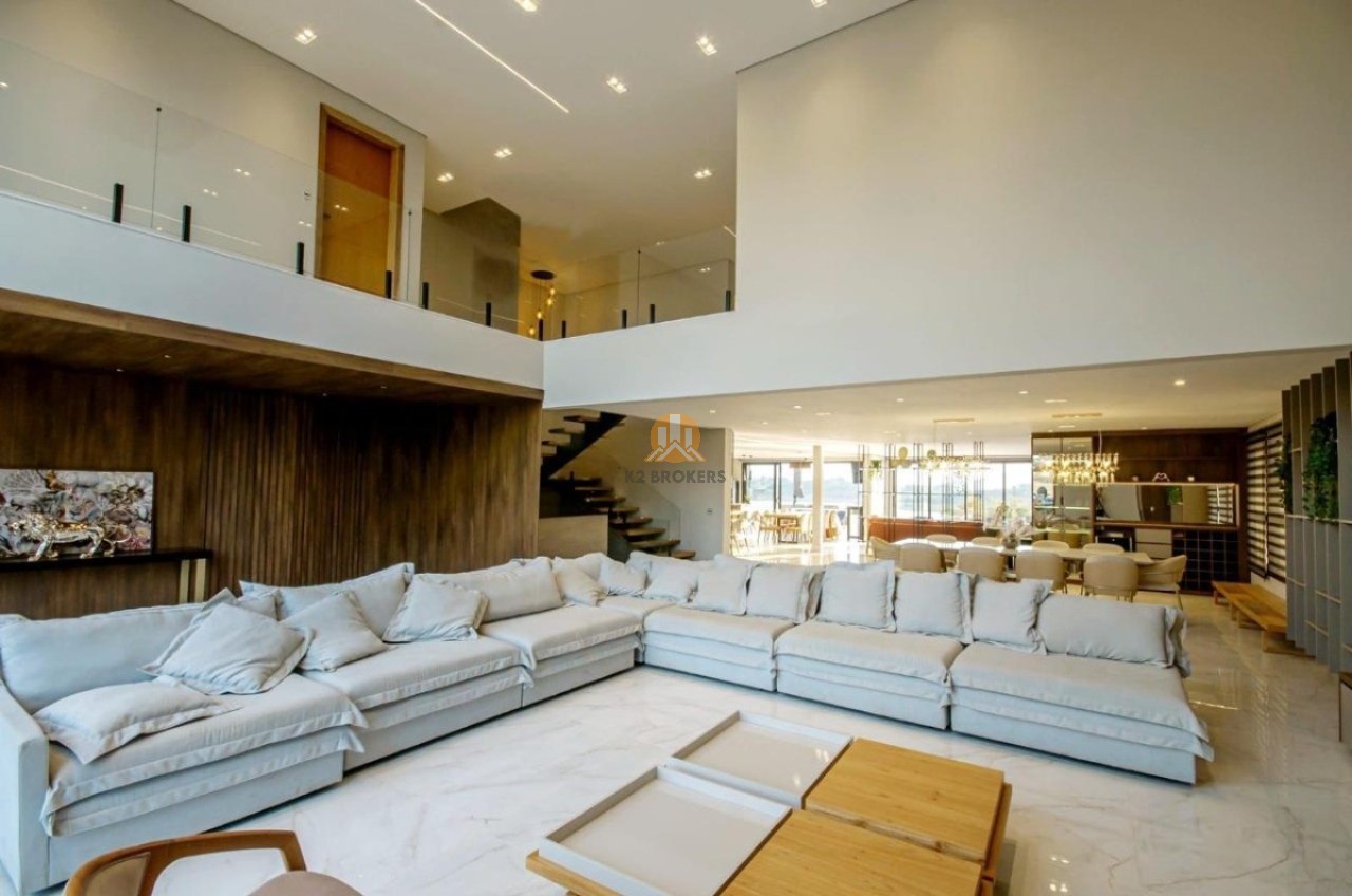 Viva o Luxo à Beira da Represa: Mansão Exclusiva no Condomínio Porto Laranjeiras, Piracaia / SP - K2 Brokers Imóveis