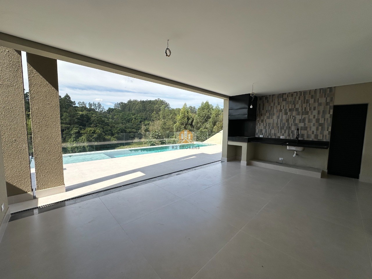 Imóvel de luxo à venda em Santana de Parnaíba-SP: 4 suítes, 8 vagas de garagem, 509m² - K2 Brokers Imóveis