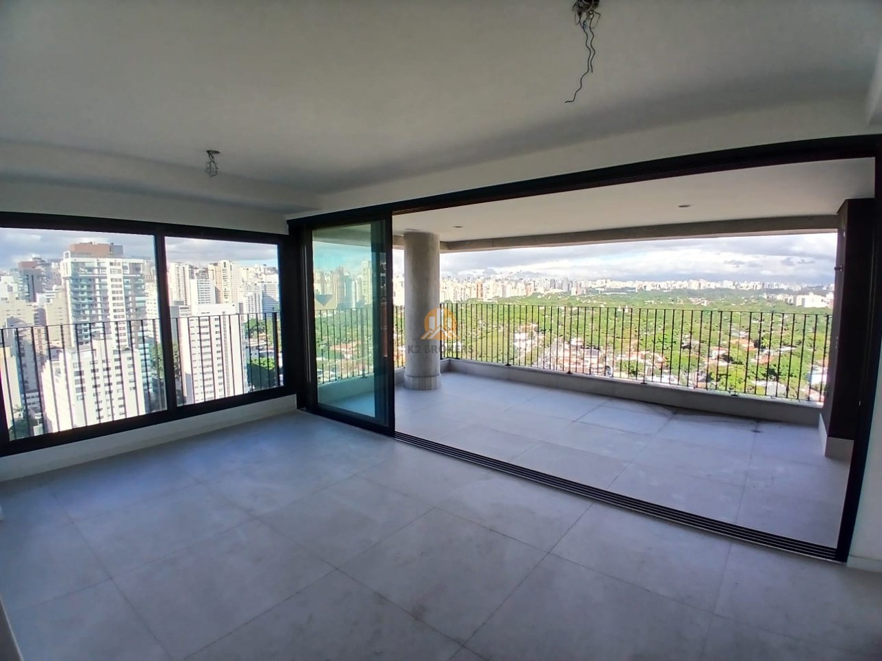 Apartamento à venda em Pinheiros, São Paulo-SP, com 3 suítes e 2 vagas -  134m² - K2 Brokers Imóveis