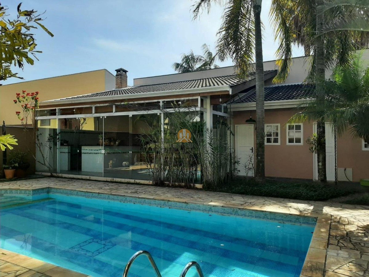  - Casa de Luxo em Condomínio: 4 suítes,4 vagas, 624m² em Jundiaí-SP