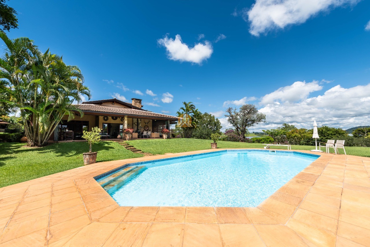  - Sítio de luxo com 9 suítes em Piracaia-SP, com 2.600m² de área!