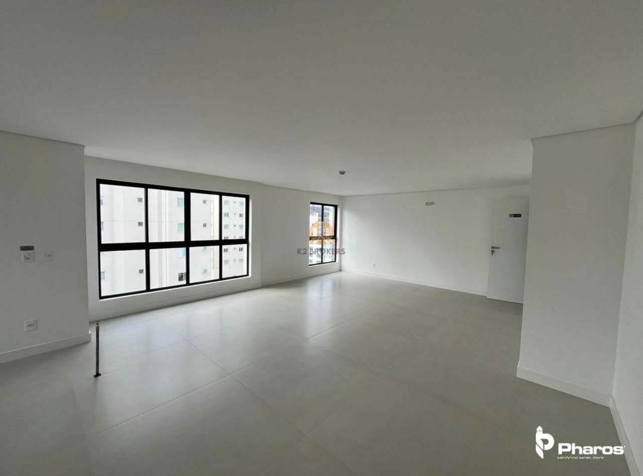 Apartamento à venda com 3 quartos, 112,10m² - CENTRO,BALNEÁRIO CAMBORIÚ