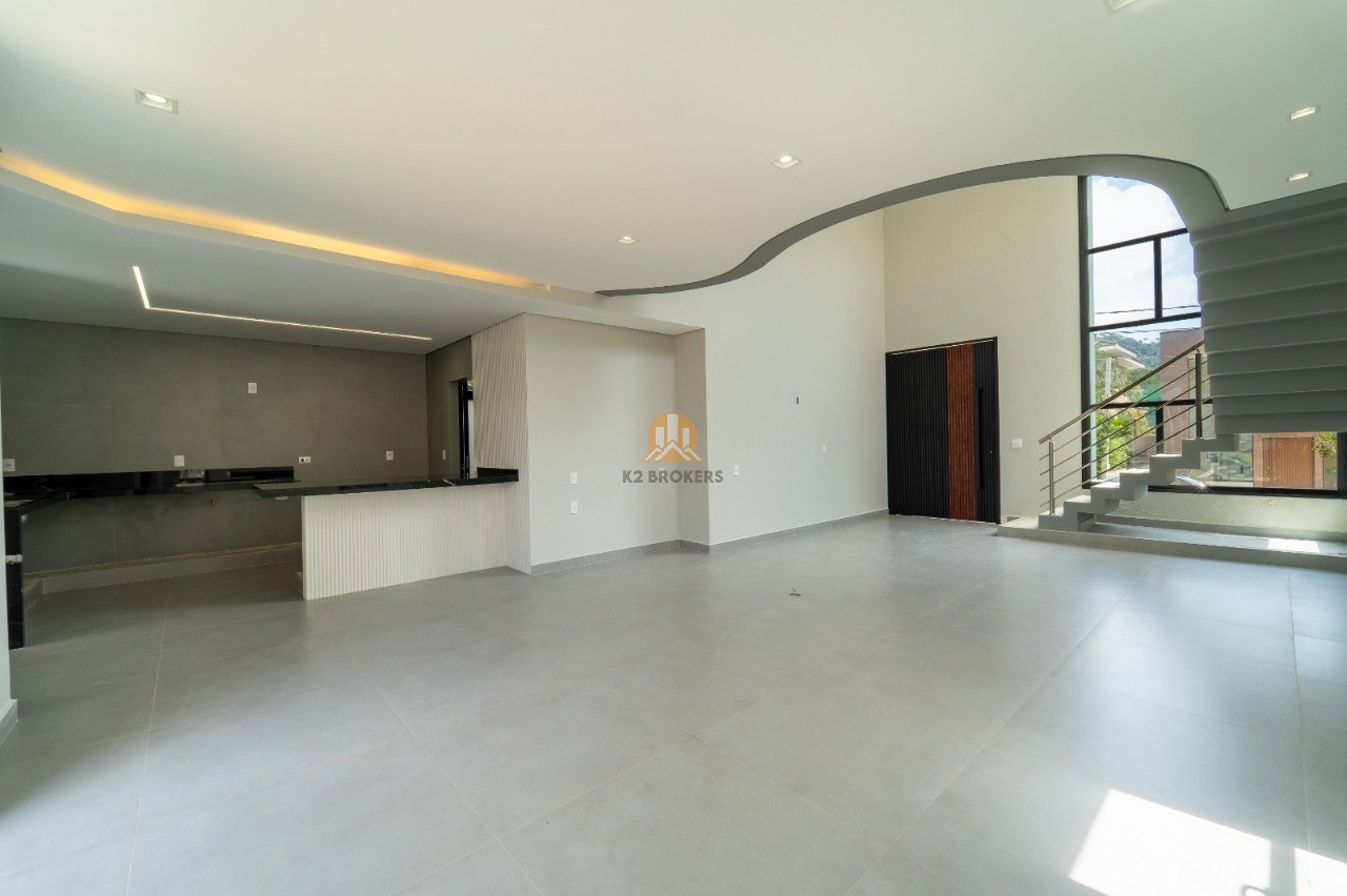  - Casa em Condomínio de Alto Padrão em Itupeva-SP  - 3 Suítes, 4 Vagas de Garagem  - 284m²