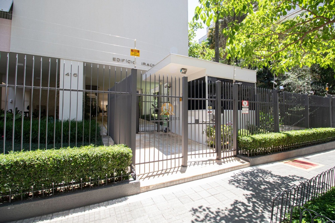  - Apartamento à venda de 3 quartos, sendo 1 suíte, 1 vaga e 156m em Higienópolis, São Paulo-SP