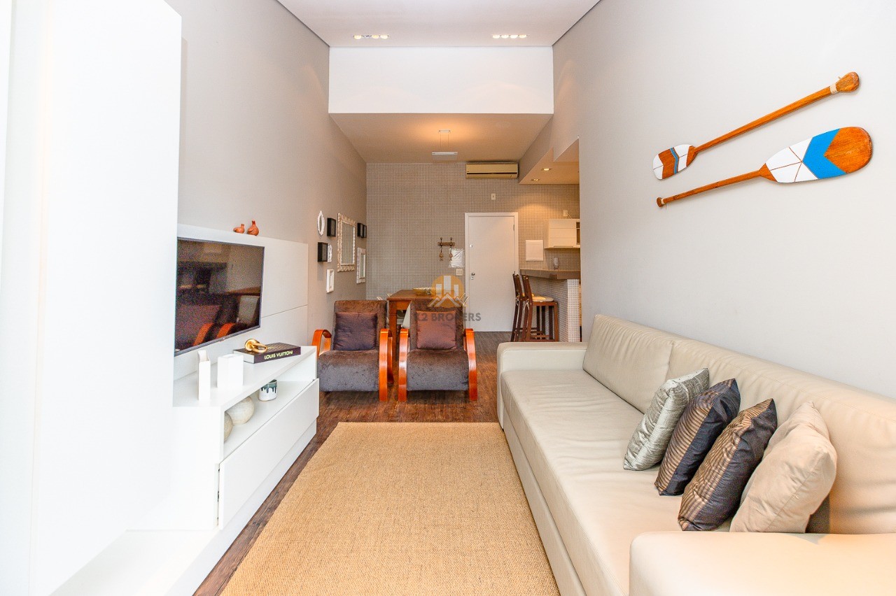  - Apartamento à venda de 2 quartos, sendo 1 suíte com 3 vagas na Enseada, Guarujá-SP: 78,67 m²