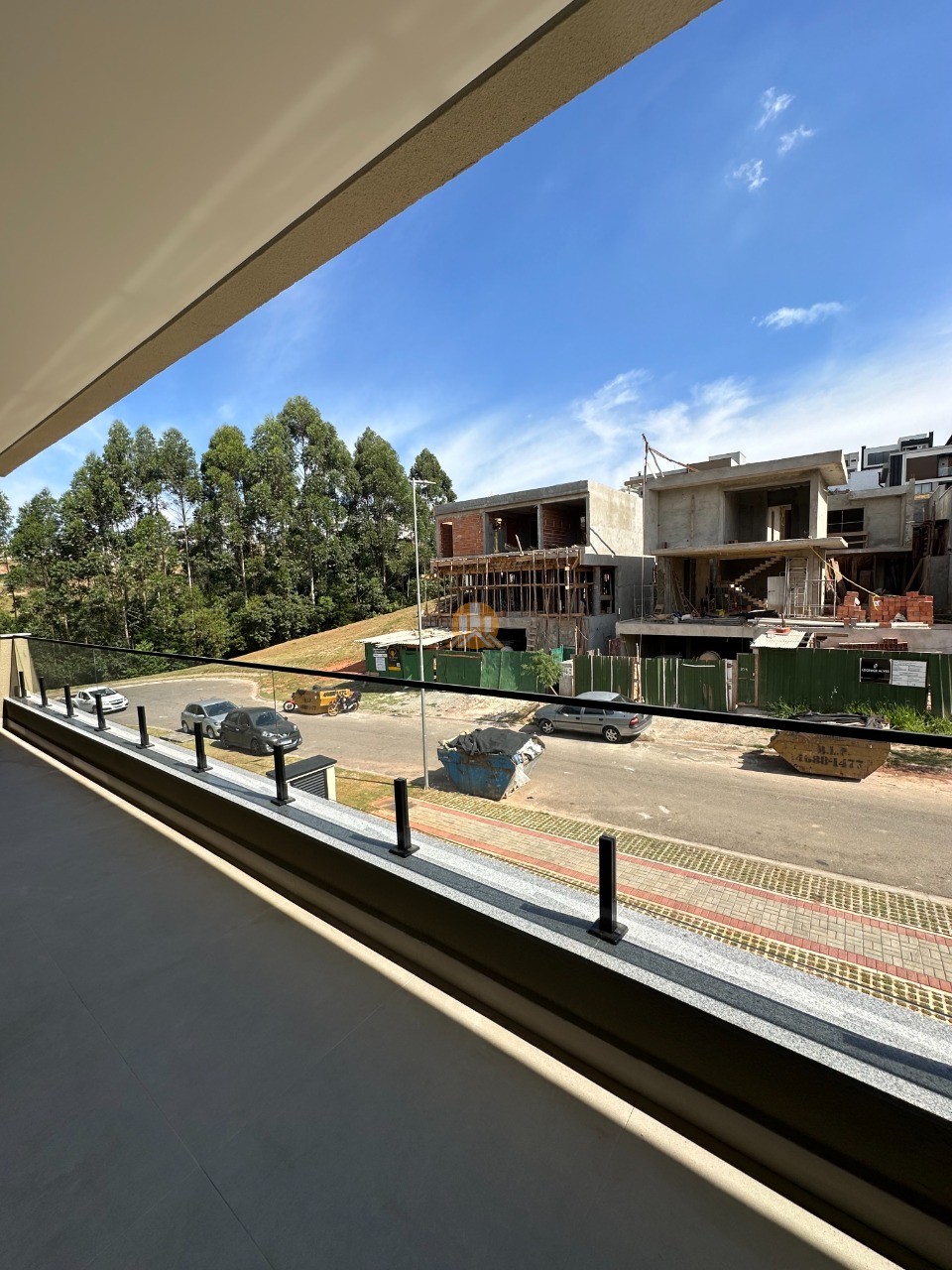  - Imóvel de luxo à venda em Santana de Parnaíba-SP: 4 suítes, 8 vagas de garagem, 509m²