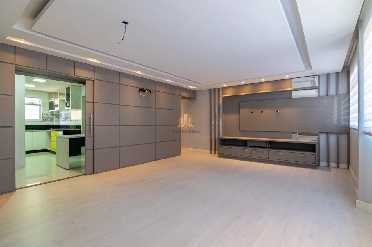 Apartamento à venda com 3 quartos, 122,64m² - CABRAL,CURITIBA