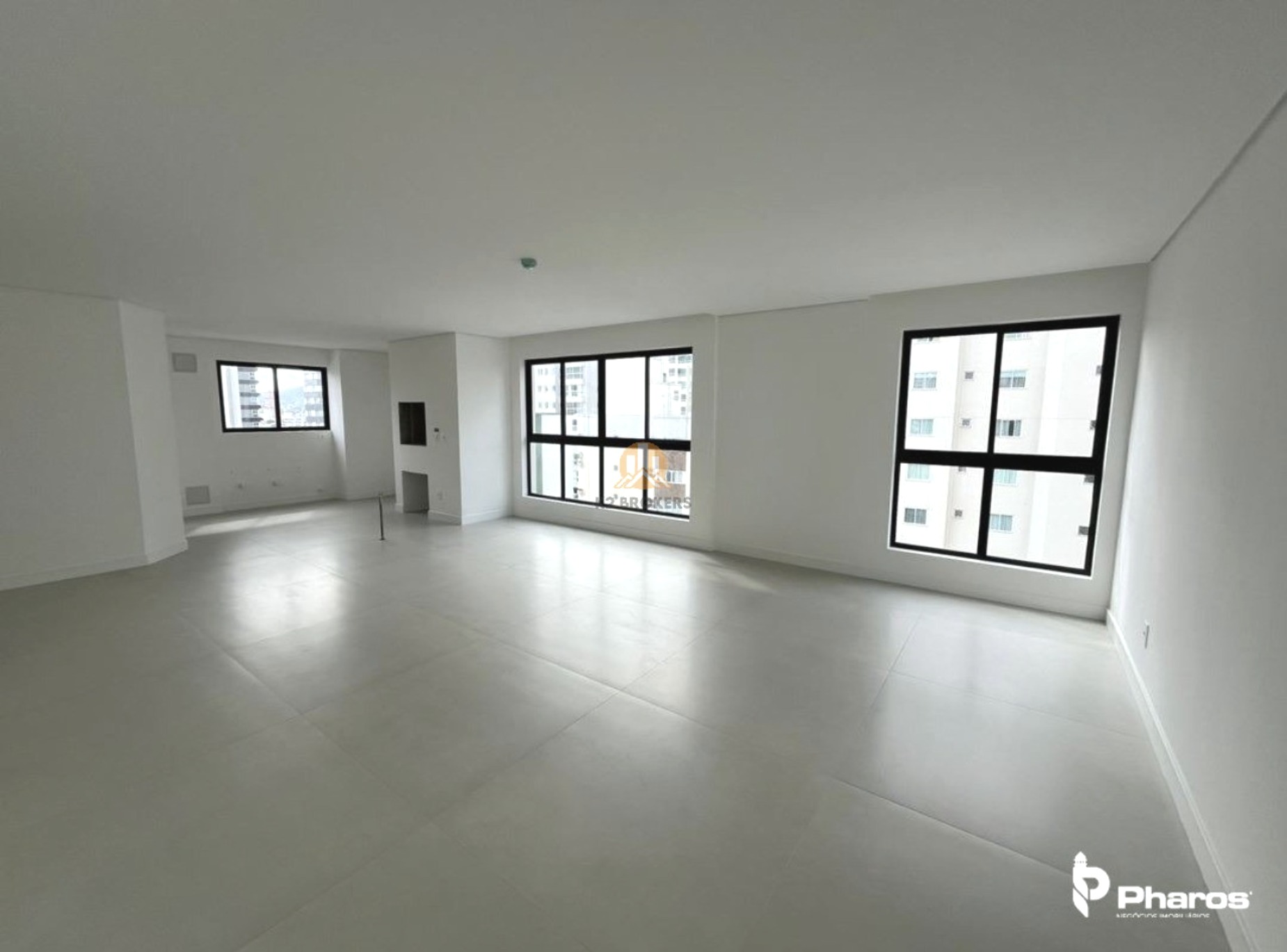 Apartamento à venda com 3 quartos, 112,10m² - CENTRO,BALNEÁRIO CAMBORIÚ