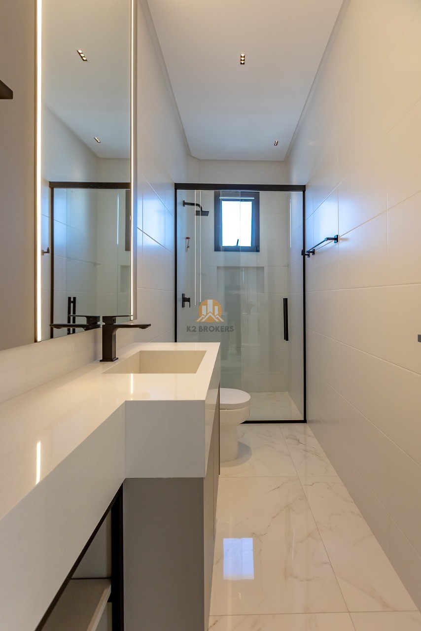 Cobertura à venda com 4 quartos, 250,00m² - Centro,Balneário Camboriú