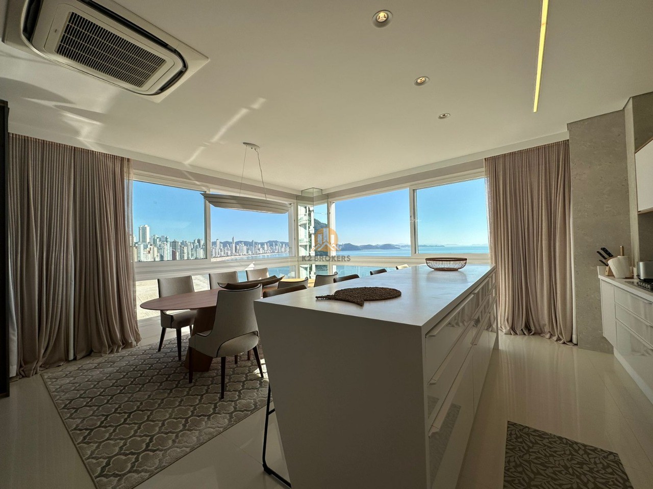  - Apartamento 3 suítes Mobiliado, Pronto para Morar à venda no Centro,Balneário Camboriú/SC