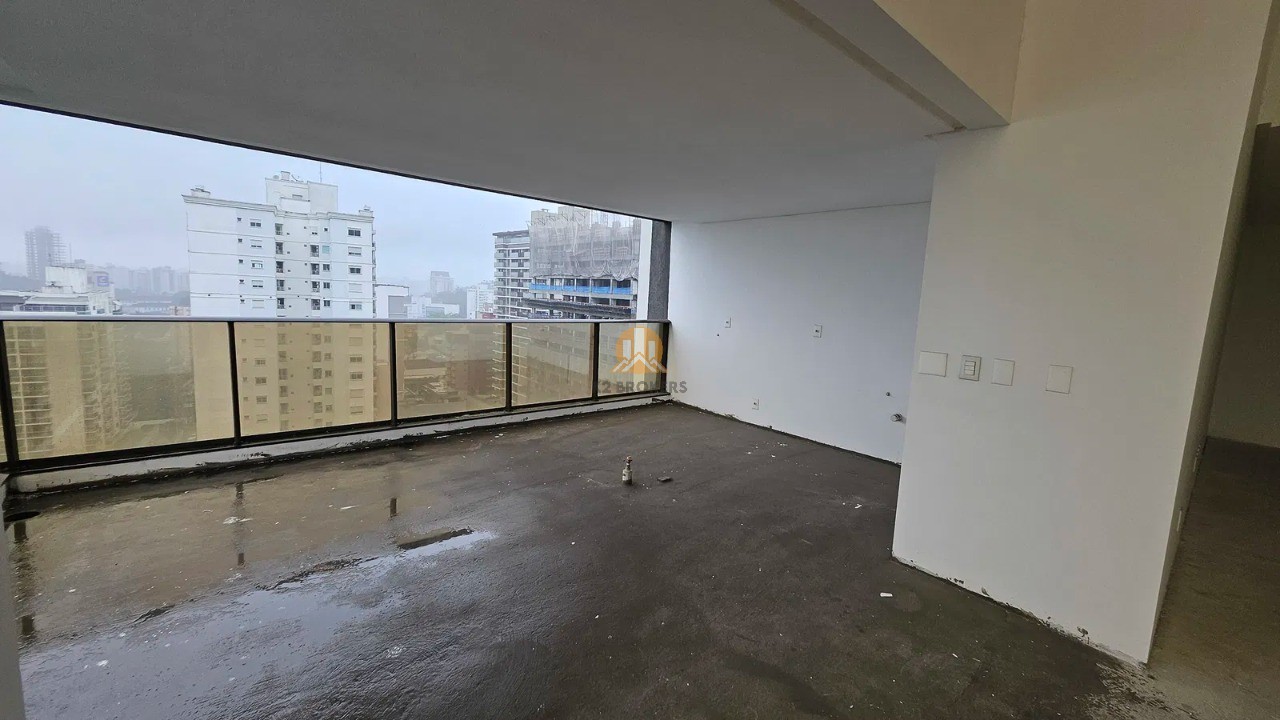  - Exclusivo apartamento de luxo à venda na cidade de Joinville-SC, bairro América, 4 suítes, 3 vagas de garagem e 278,45 m² de área. Aproveite!