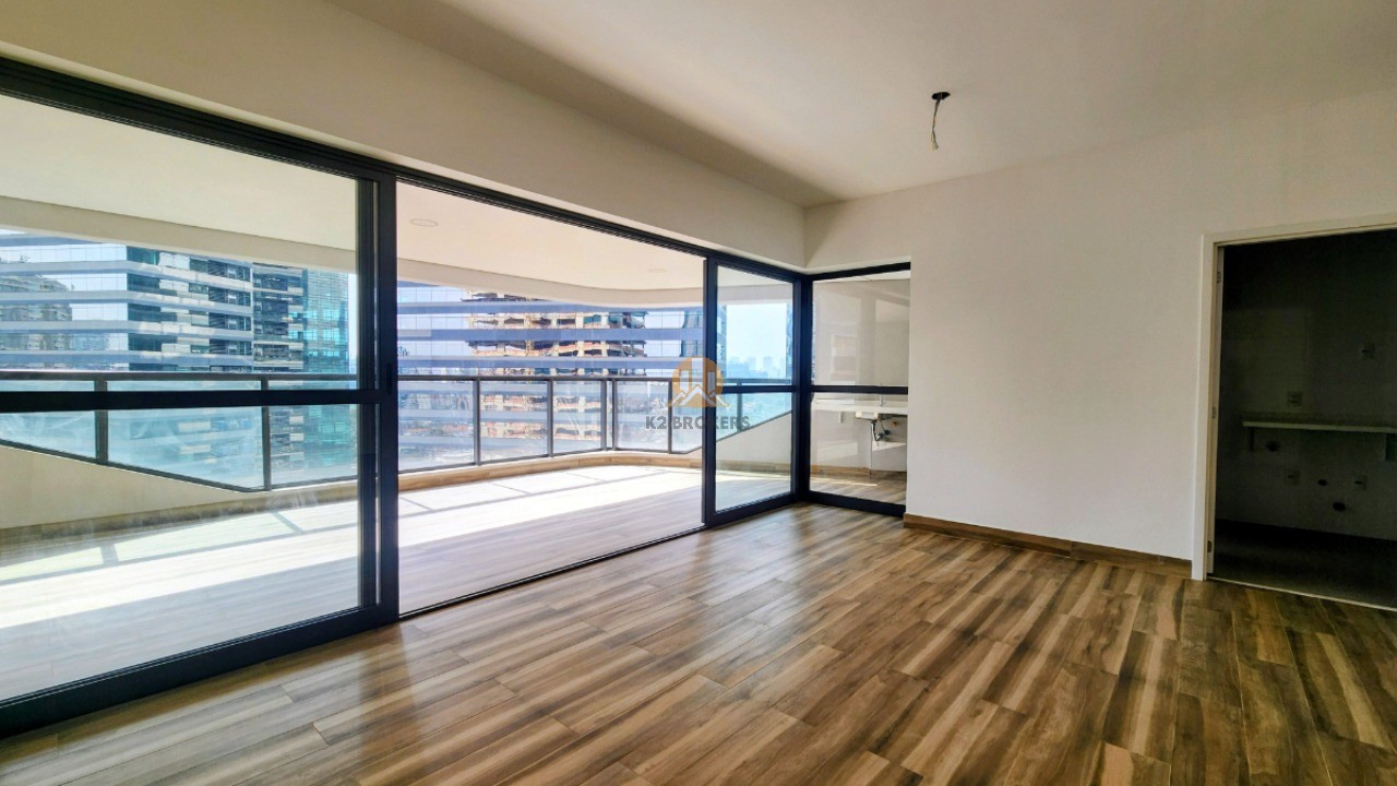  - Apartamento à venda na Chácara Santo Antônio, São Paulo-SP, com 3 suítes e 3 vagas - 162m²
