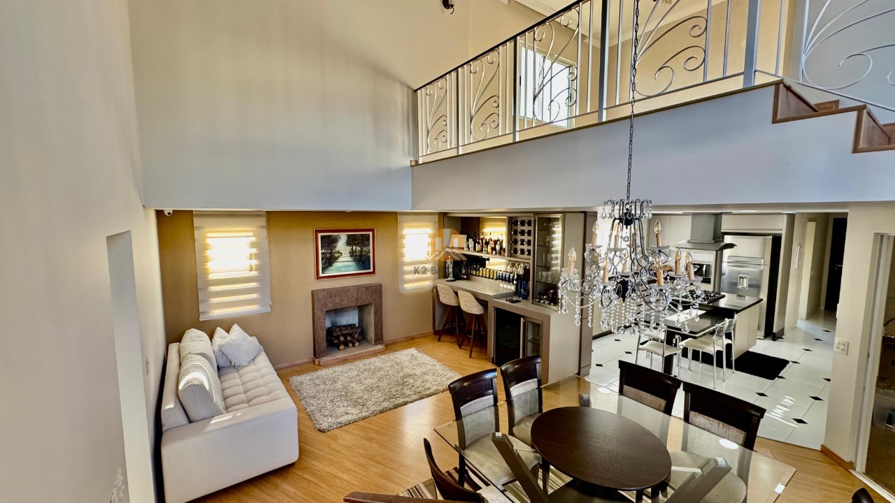  - Imperdível: Casa à venda em São José dos Pinhais-PR, bairro Aristocrata, 600m².