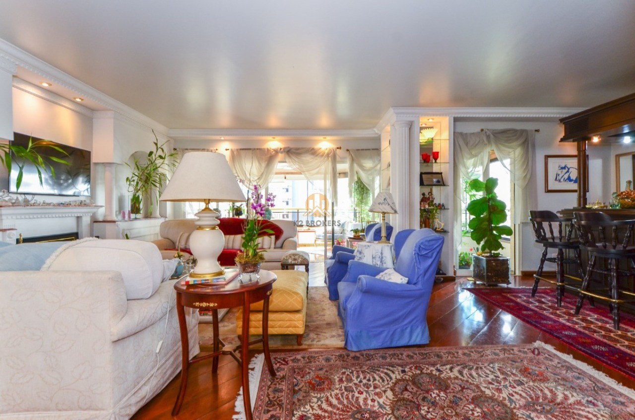  - Apartamento à venda na Vila Suzana, São Paulo-SP: 3 quartos, sendo 2 suítes, 4 vagas e 266,00 m